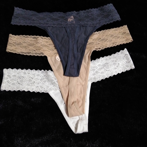 NWT Victoria Secret - Picture 2 of 6